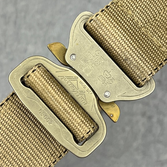 FirstSpear AGB Assaulters Gun Belt Medium Khaki Cobra Buckle Rigid Tactical Duty - Picture 2 of 10